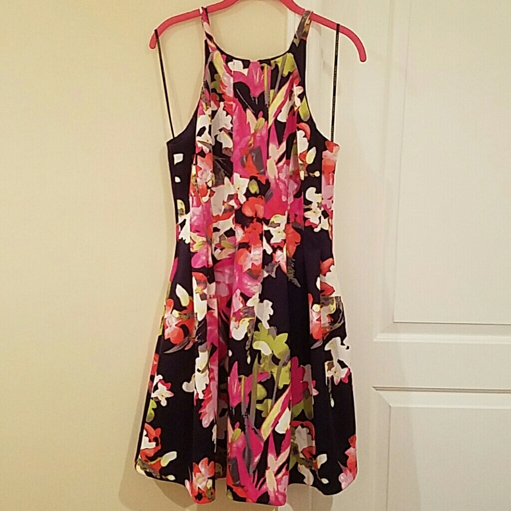 Vince Camuto Dress